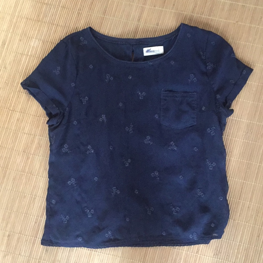 Hollister large navy blue crop top